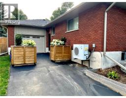 213 UNION Street E Unit# lower, waterloo, Ontario