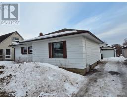 2230 Begin ST E, Thunder Bay, Ontario