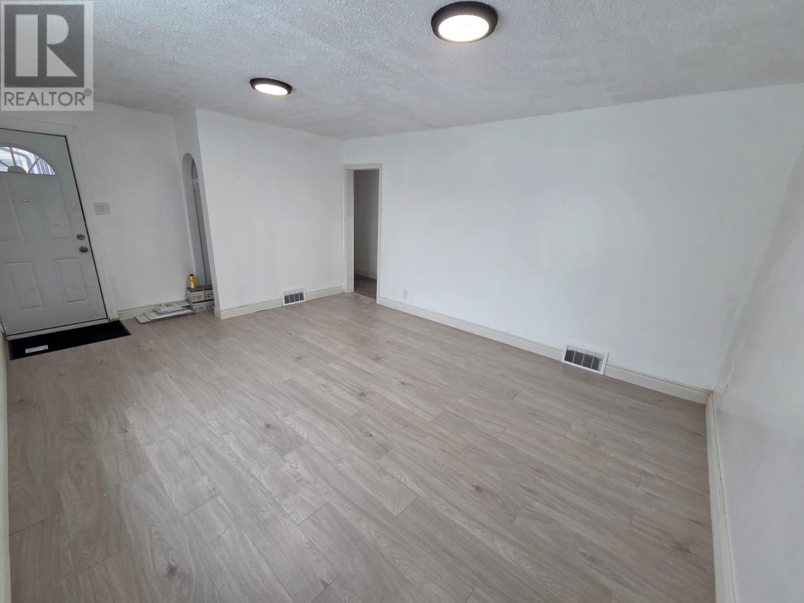 2230 Begin St E, Thunder Bay, Ontario  P7E 5L6 - Photo 12 - TB2600481