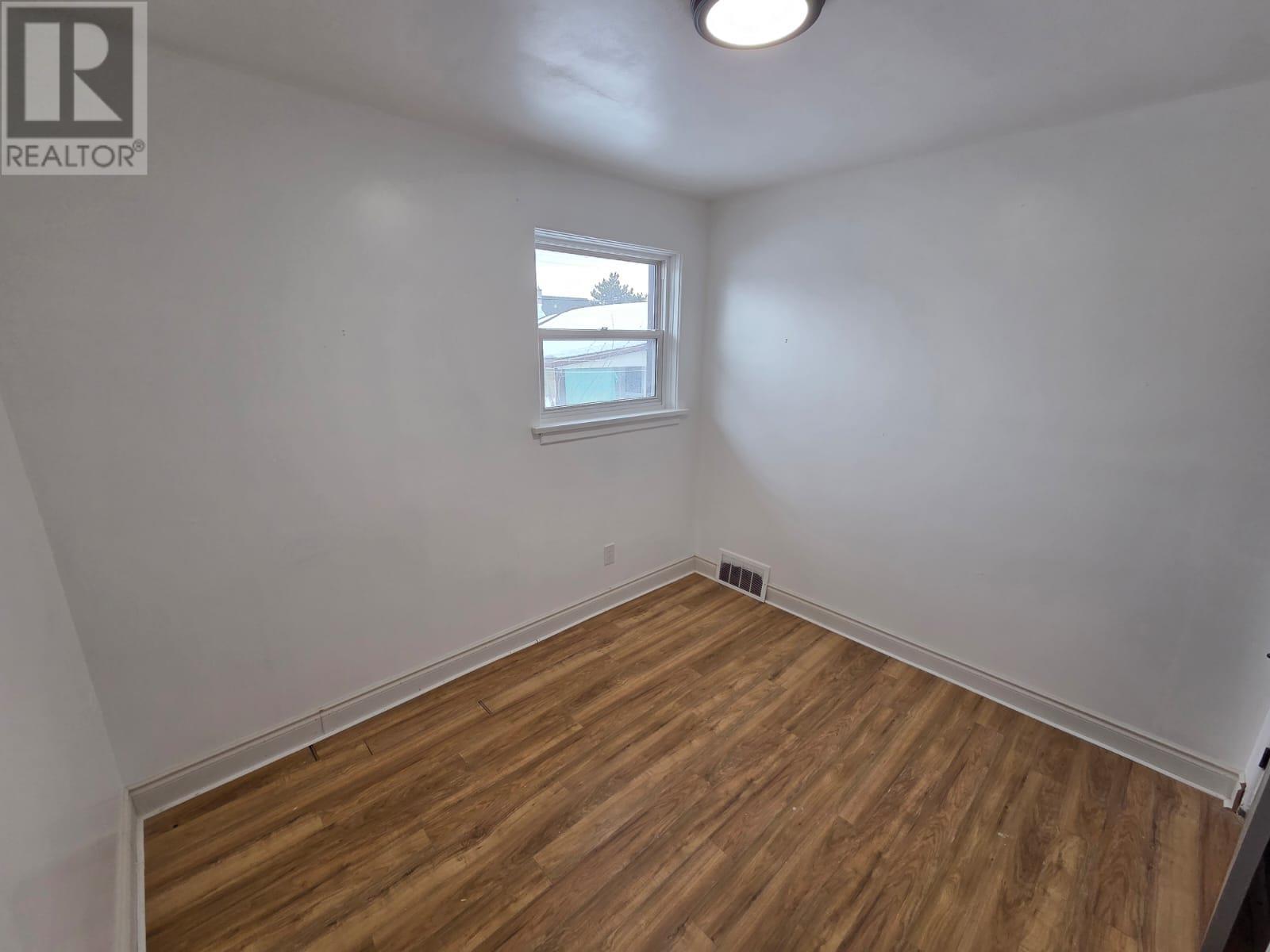 2230 Begin St E, Thunder Bay, Ontario  P7E 5L6 - Photo 19 - TB2600481