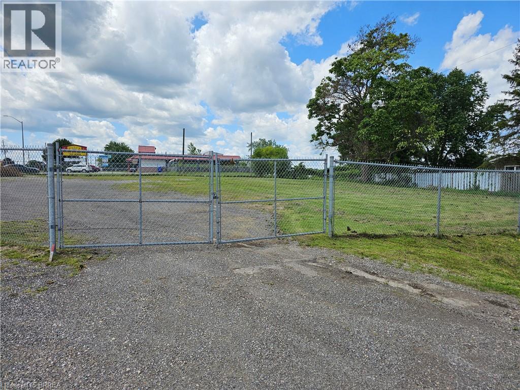 1324 Colborne Street E Unit# 2, Brantford, Ontario  N3T 5L4 - Photo 4 - 40816554