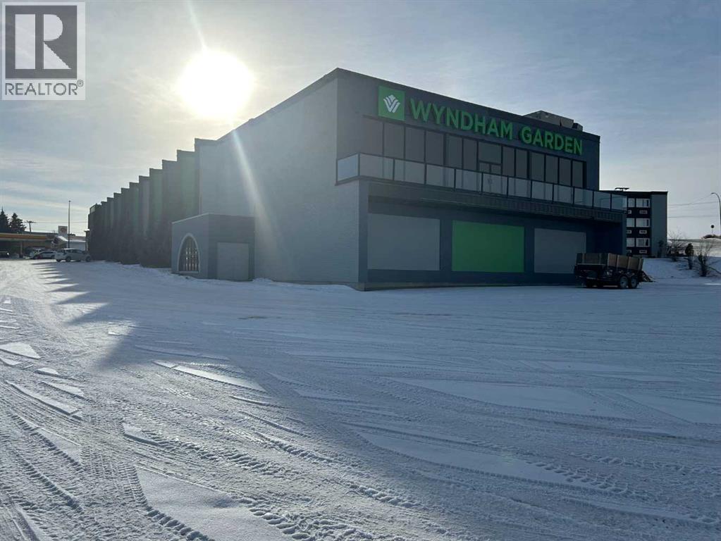 954 7 Street SW, Medicine Hat, Alberta