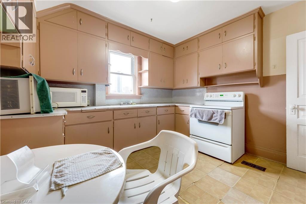 24 Madison Avenue S, Kitchener, Ontario  N2G 3M3 - Photo 29 - 40813559