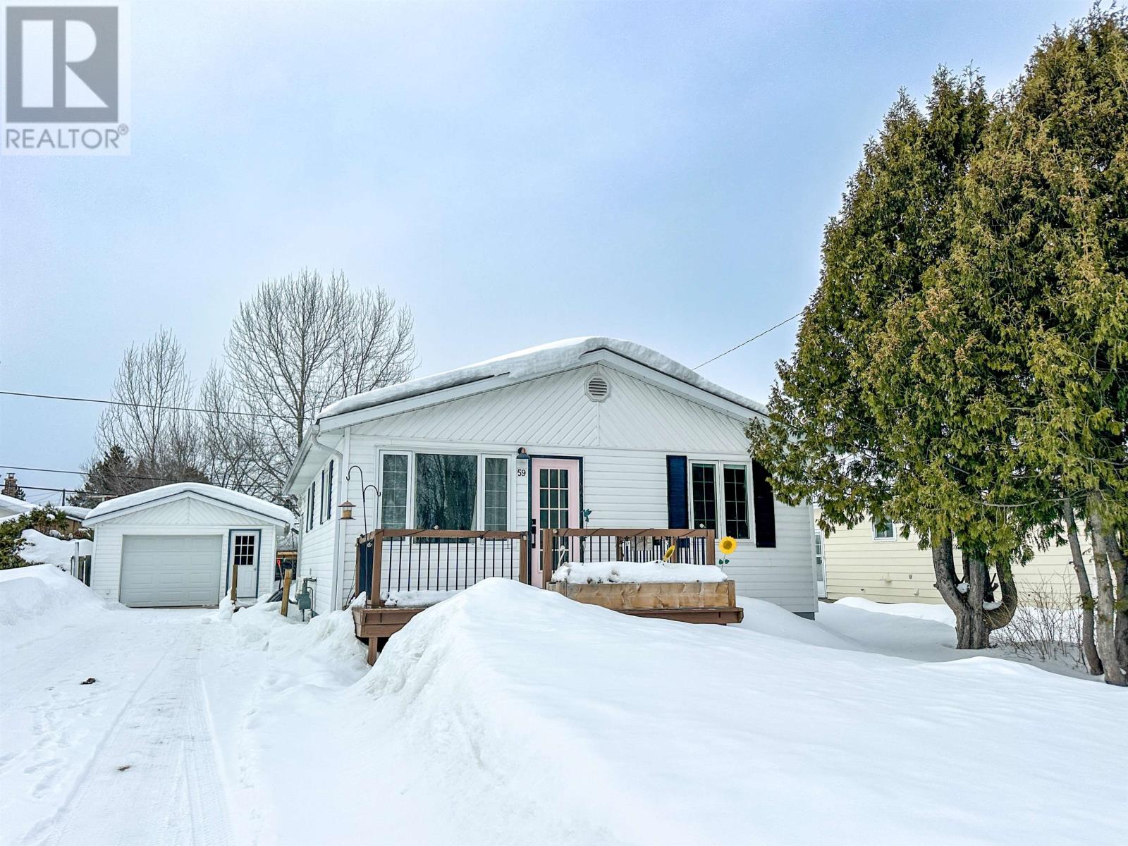 59 Detta Rd, Balmertown, Ontario  P0V 1C0 - Photo 3 - TB2600505