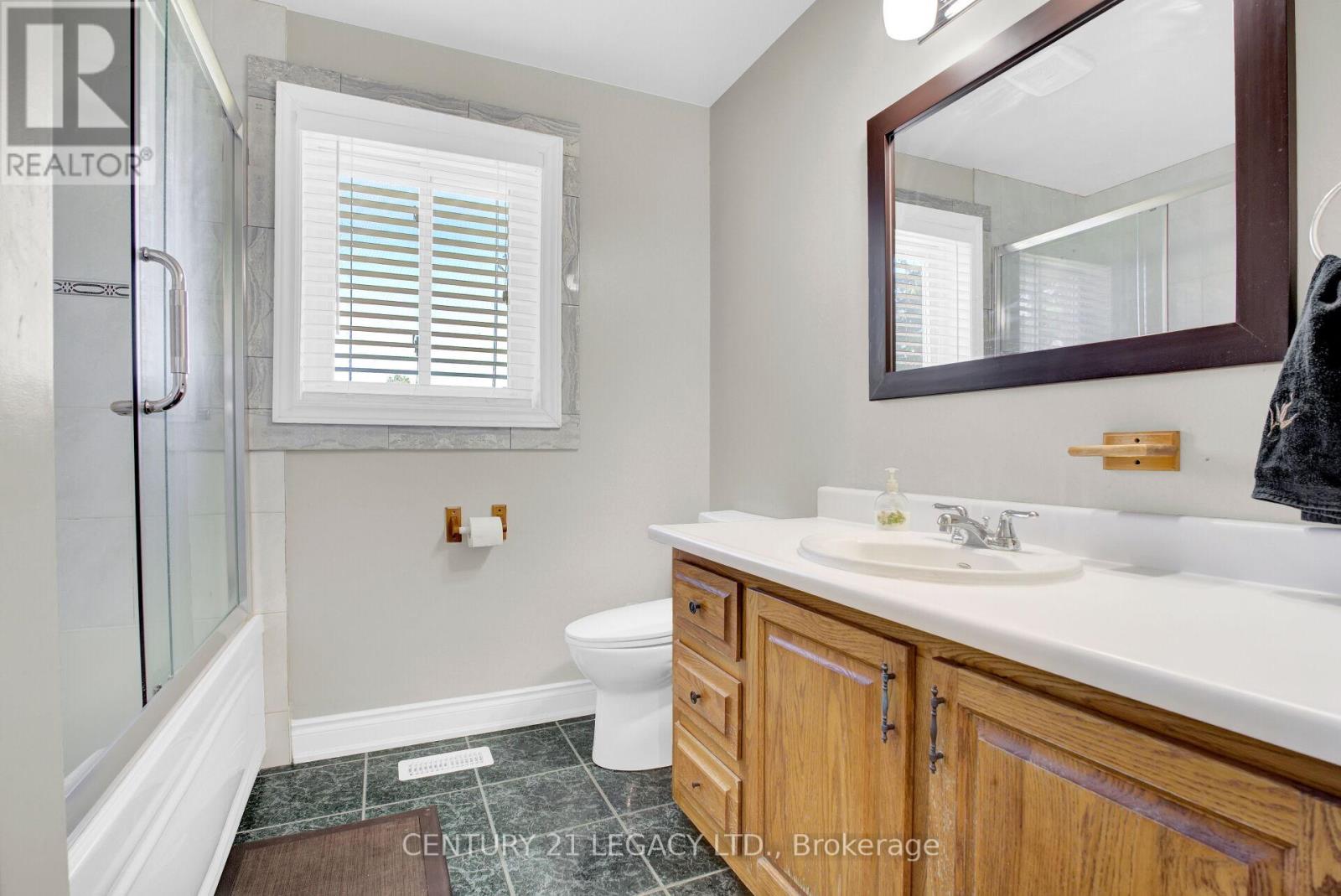 8182 Hornby Road, Halton Hills, Ontario  L0P 1E0 - Photo 16 - W12944154