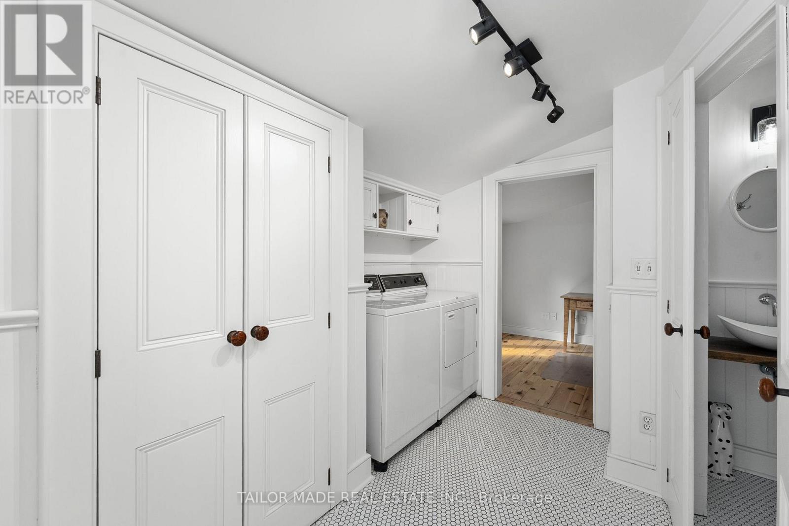 19 Isabella Street, Brampton, Ontario  L6X 1P4 - Photo 16 - W12944162