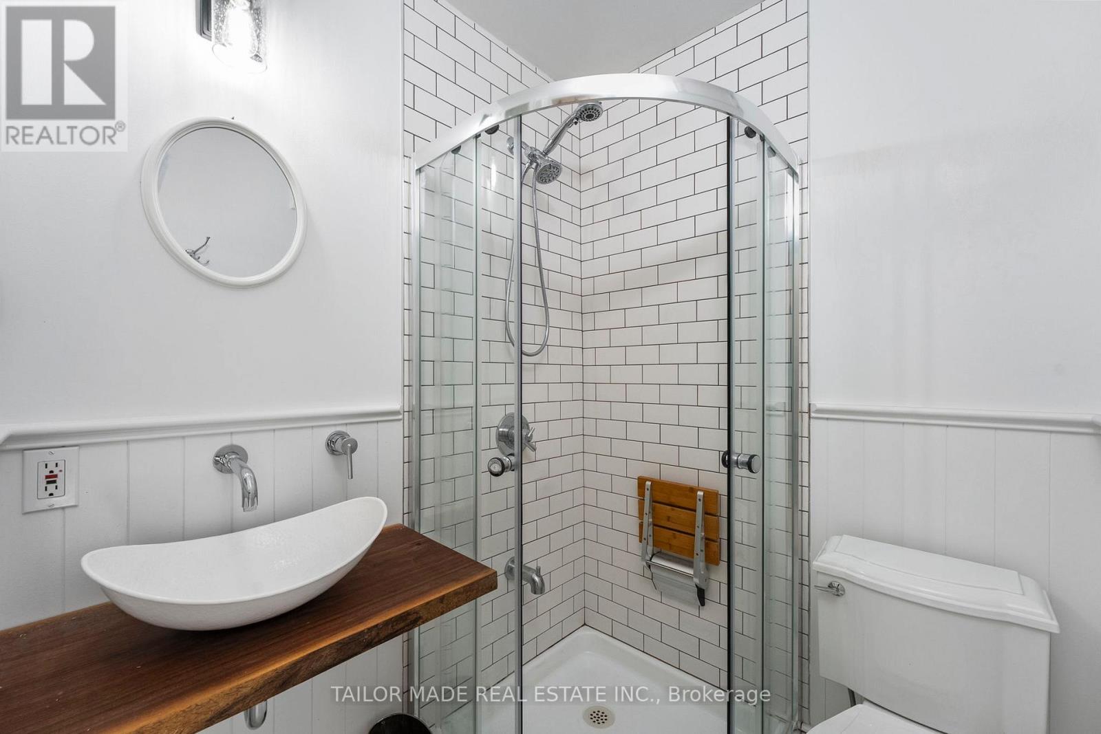 19 Isabella Street, Brampton, Ontario  L6X 1P4 - Photo 17 - W12944162