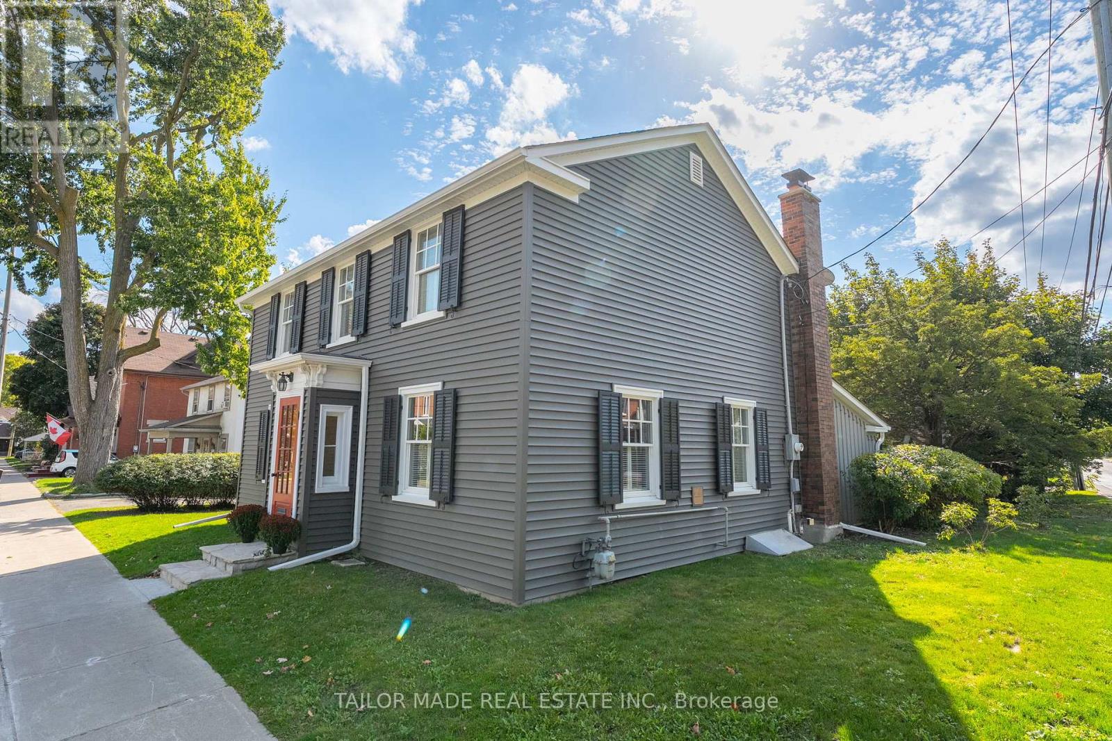 19 Isabella Street, Brampton, Ontario  L6X 1P4 - Photo 3 - W12944162