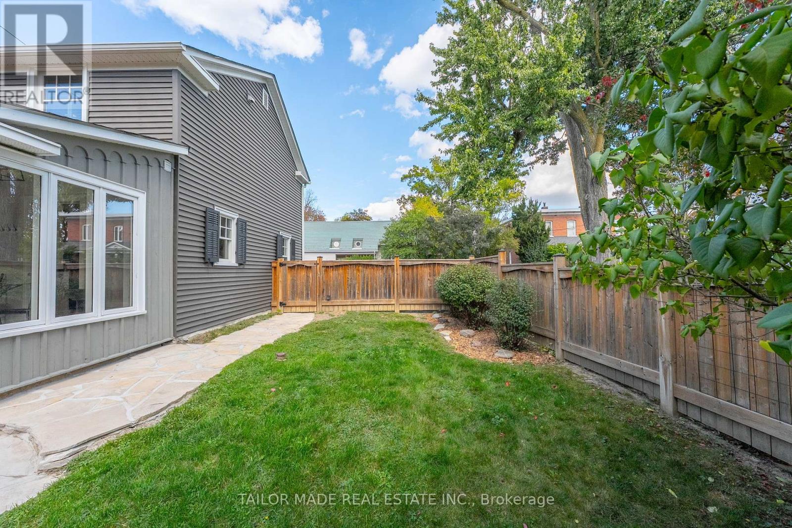 19 Isabella Street, Brampton, Ontario  L6X 1P4 - Photo 38 - W12944162