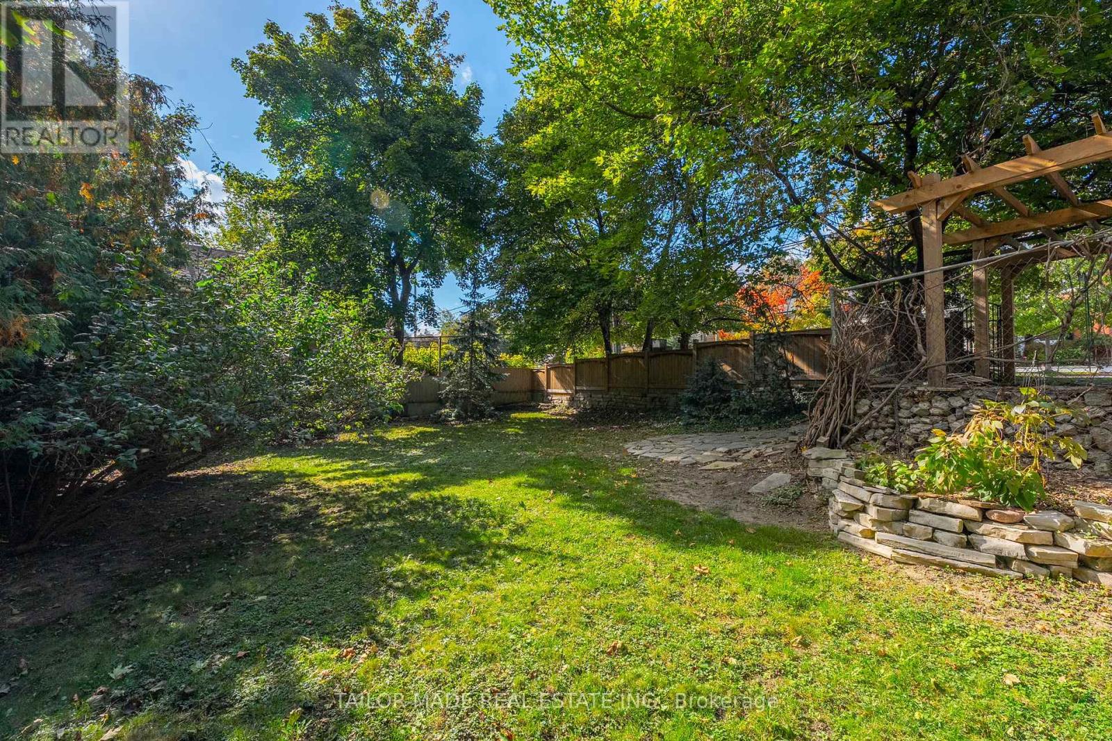 19 Isabella Street, Brampton, Ontario  L6X 1P4 - Photo 42 - W12944162