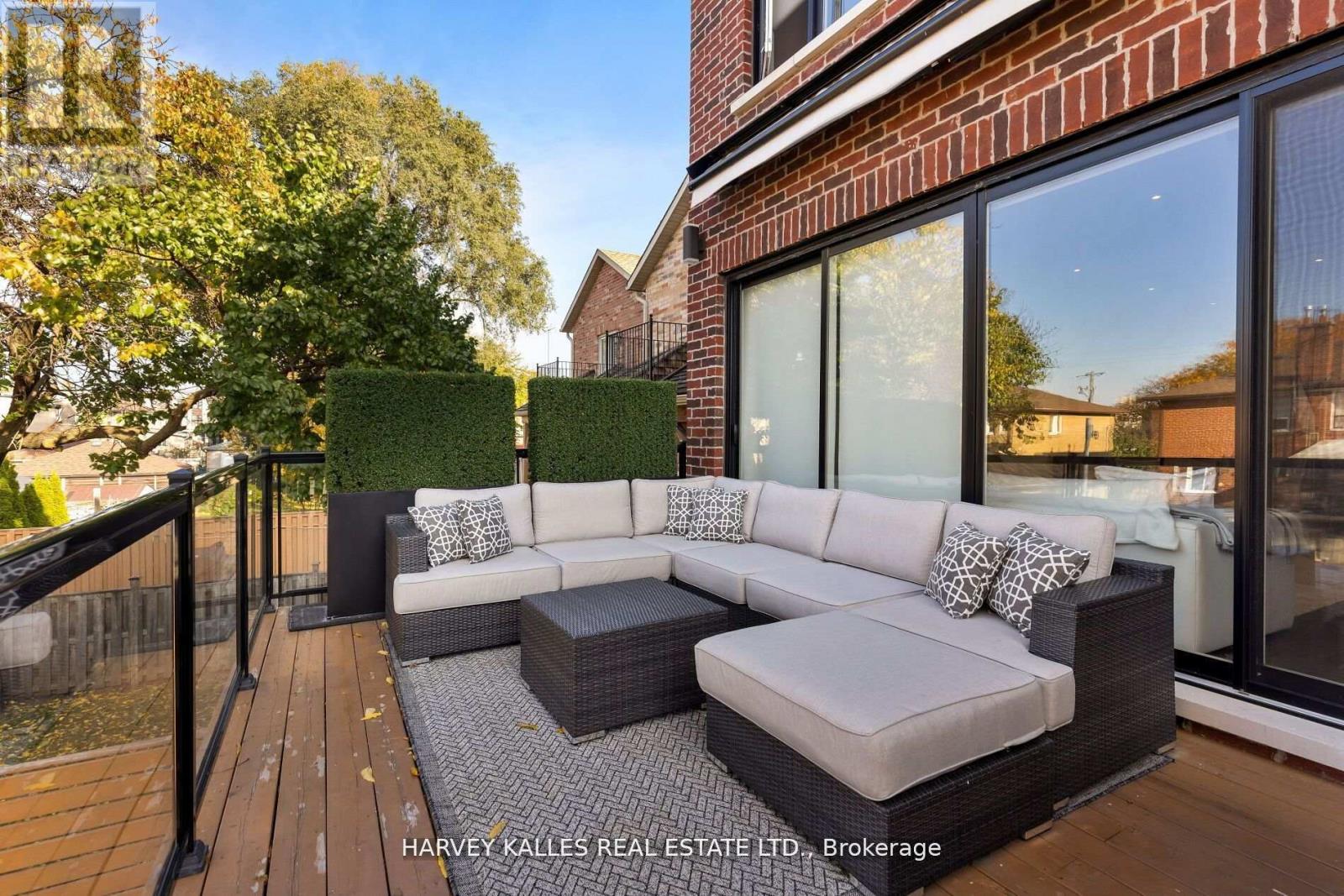 72b Renfield Street, Toronto, Ontario  M6M 4V7 - Photo 7 - W12944284