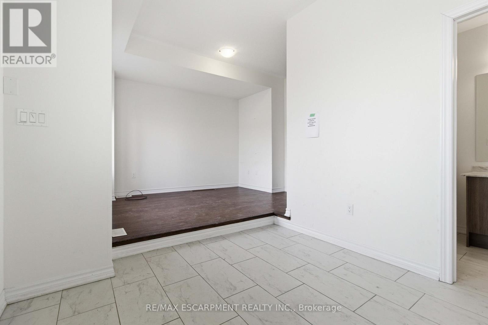 12230 Mclaughlin Road, Caledon, Ontario  L7C 4K8 - Photo 4 - W12944292