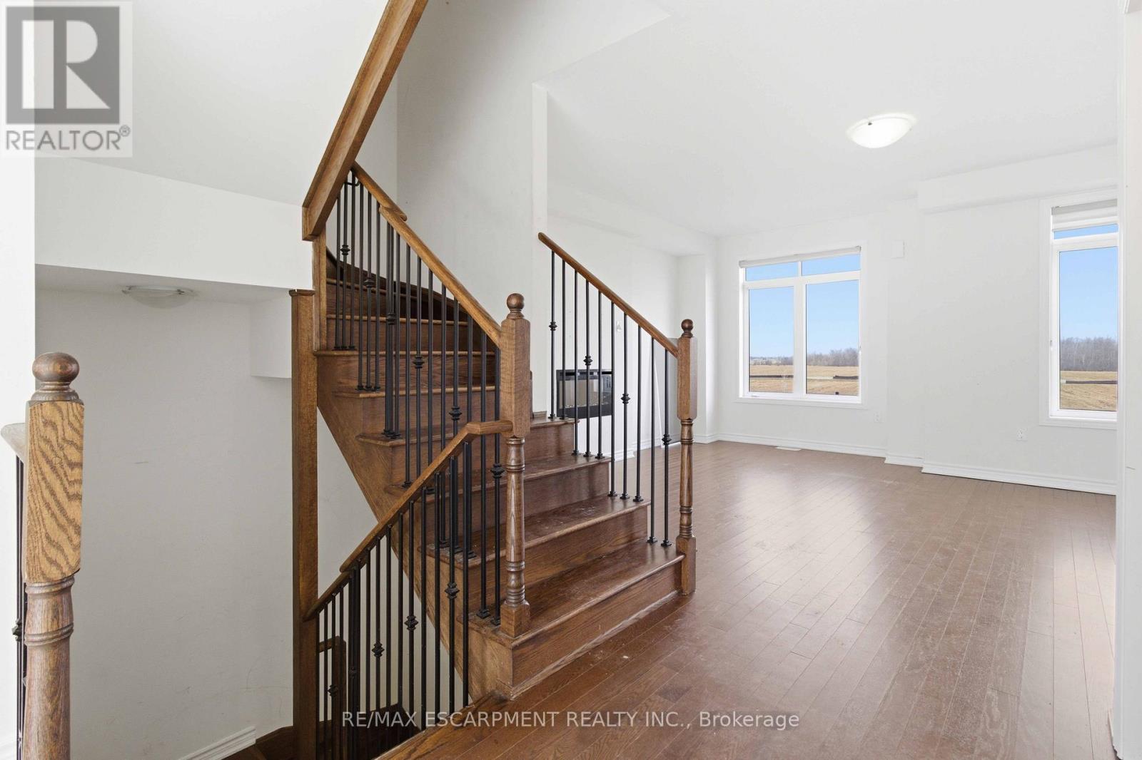 12230 Mclaughlin Road, Caledon, Ontario  L7C 4K8 - Photo 9 - W12944292