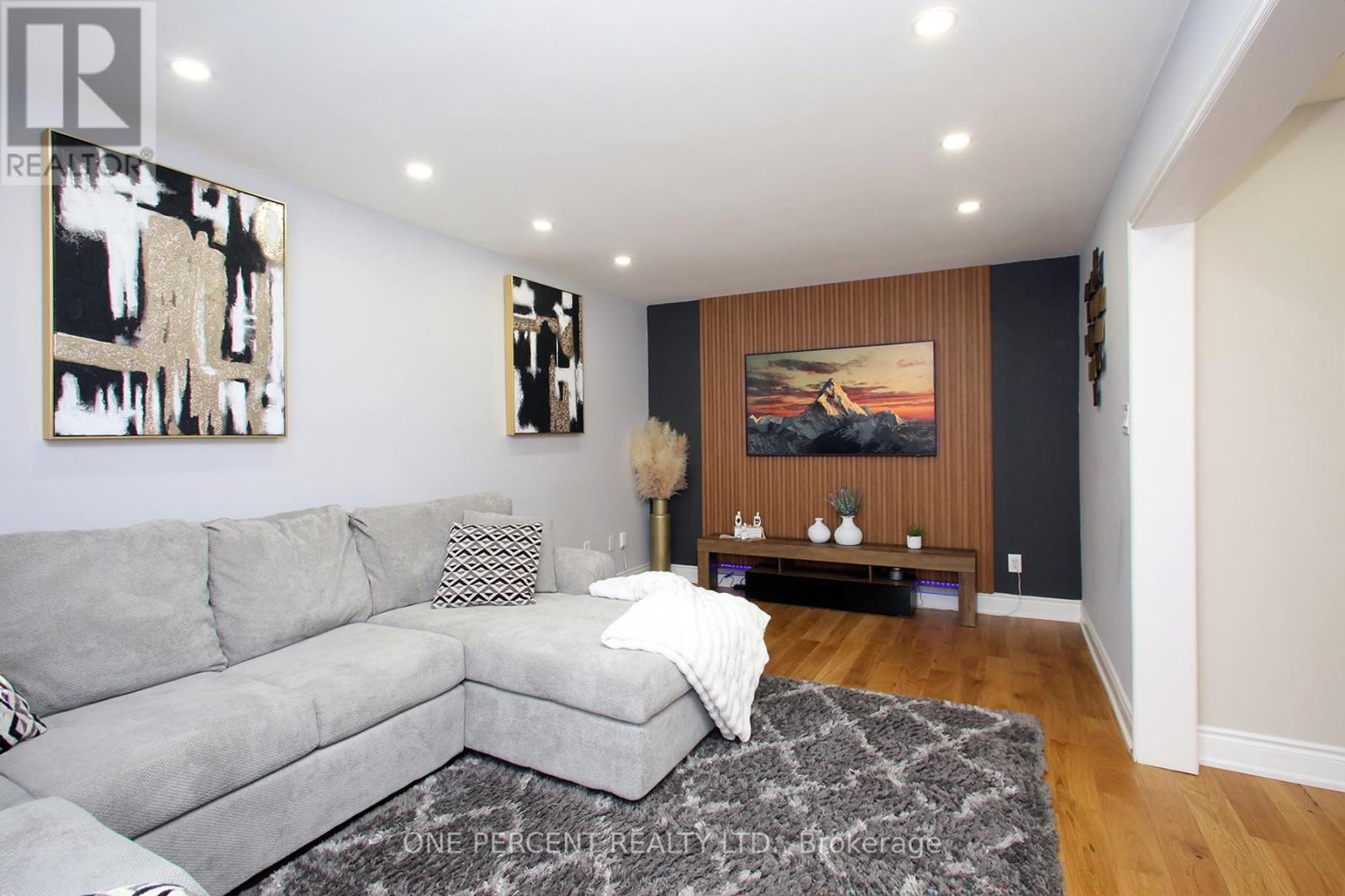 5 Watson Road, Halton Hills, Ontario  L7G 5N8 - Photo 15 - W12944334