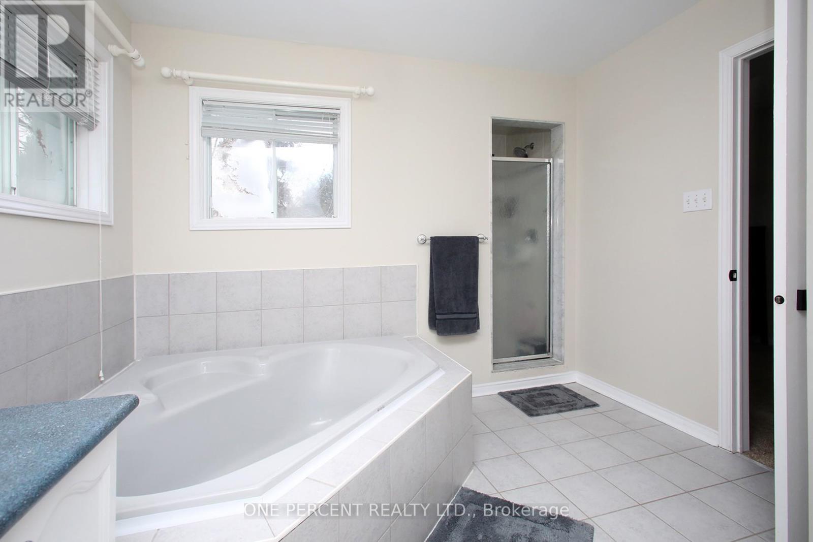 5 Watson Road, Halton Hills, Ontario  L7G 5N8 - Photo 22 - W12944334