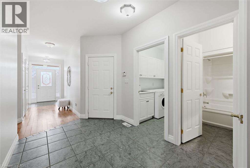 28 Wainwright Boulevard, Dundas, Ontario  L9H 7N5 - Photo 15 - 40815243