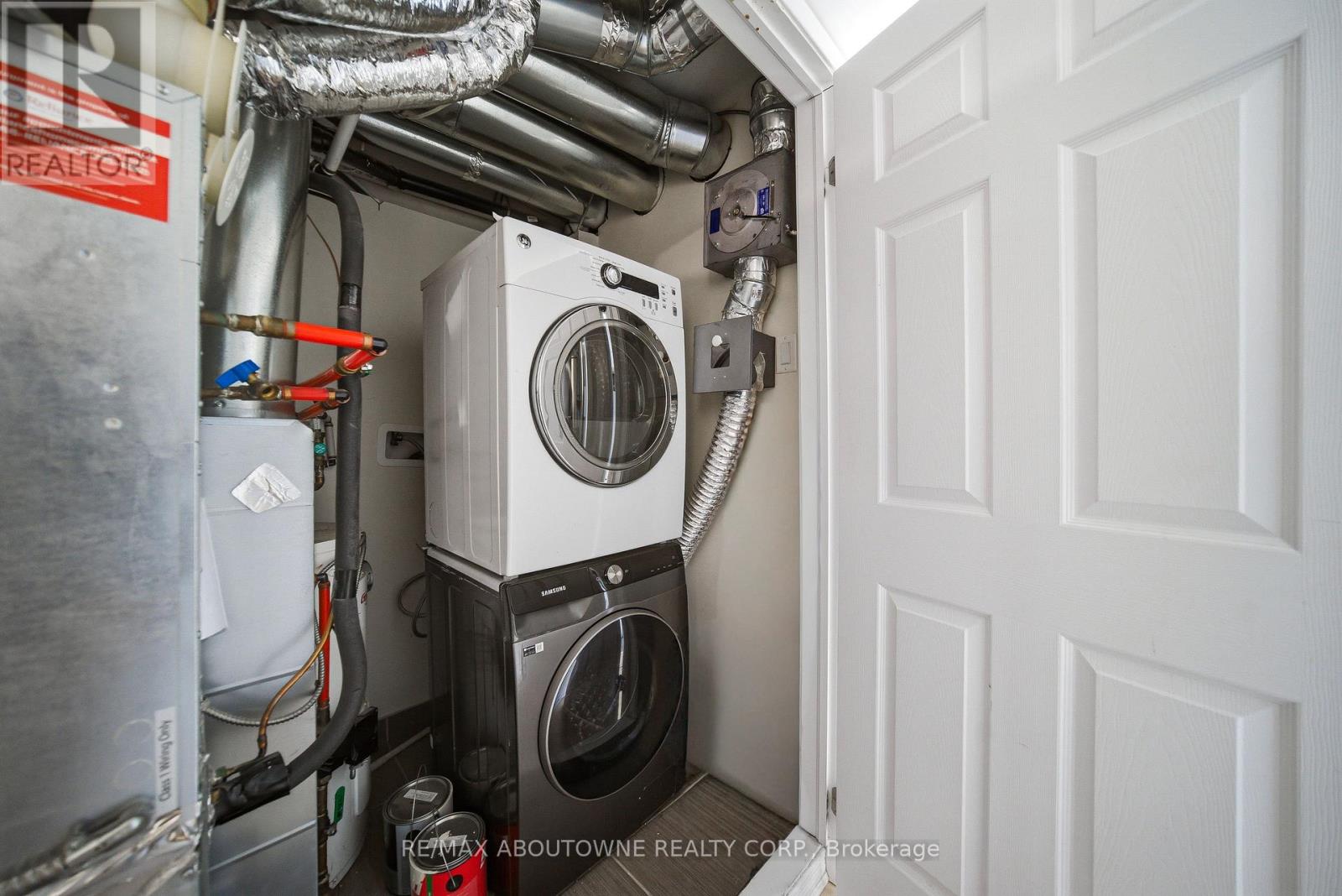 106 - 2441 Greenwich Drive, Oakville, Ontario  L6M 0S4 - Photo 13 - W12944360