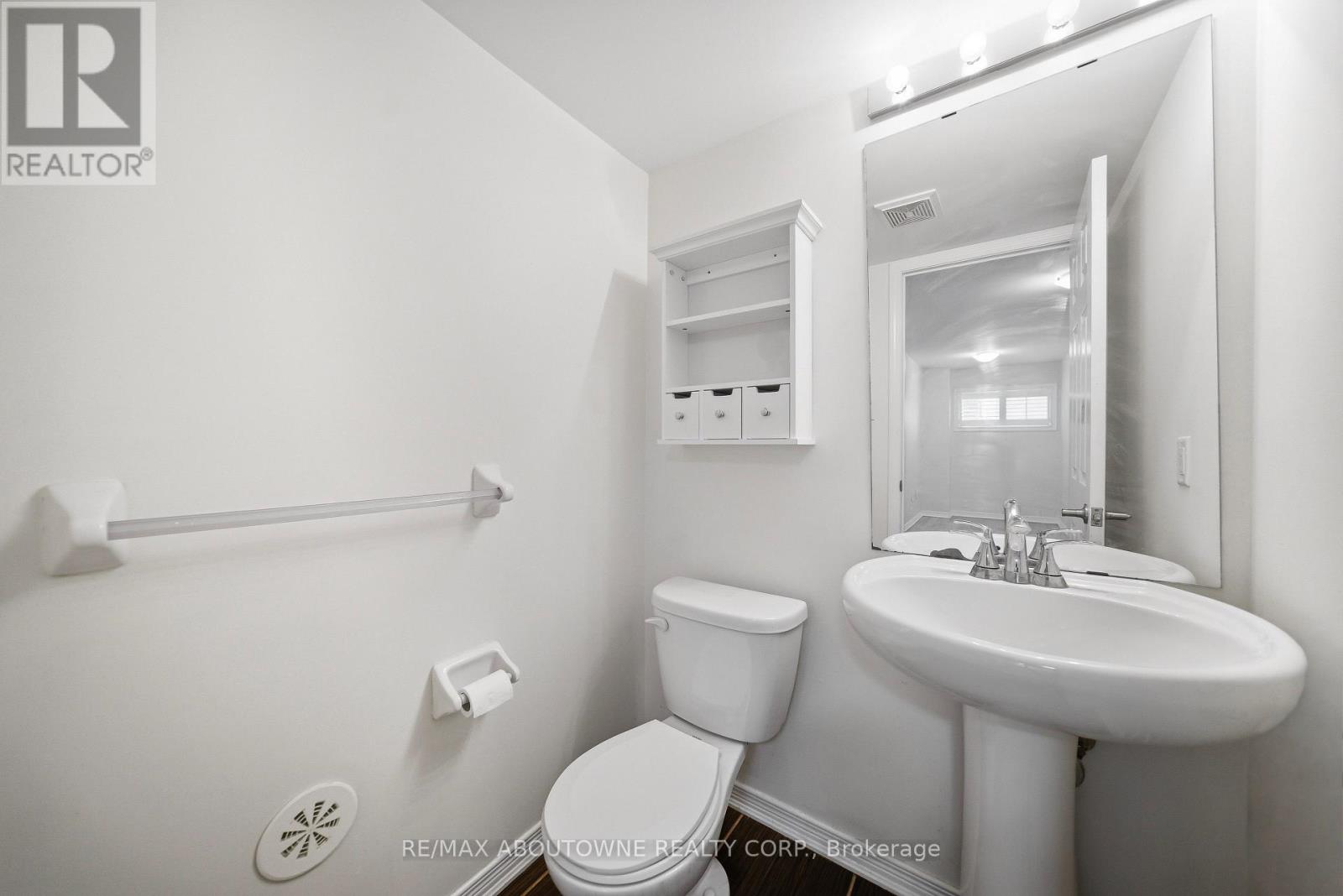 106 - 2441 Greenwich Drive, Oakville, Ontario  L6M 0S4 - Photo 18 - W12944360