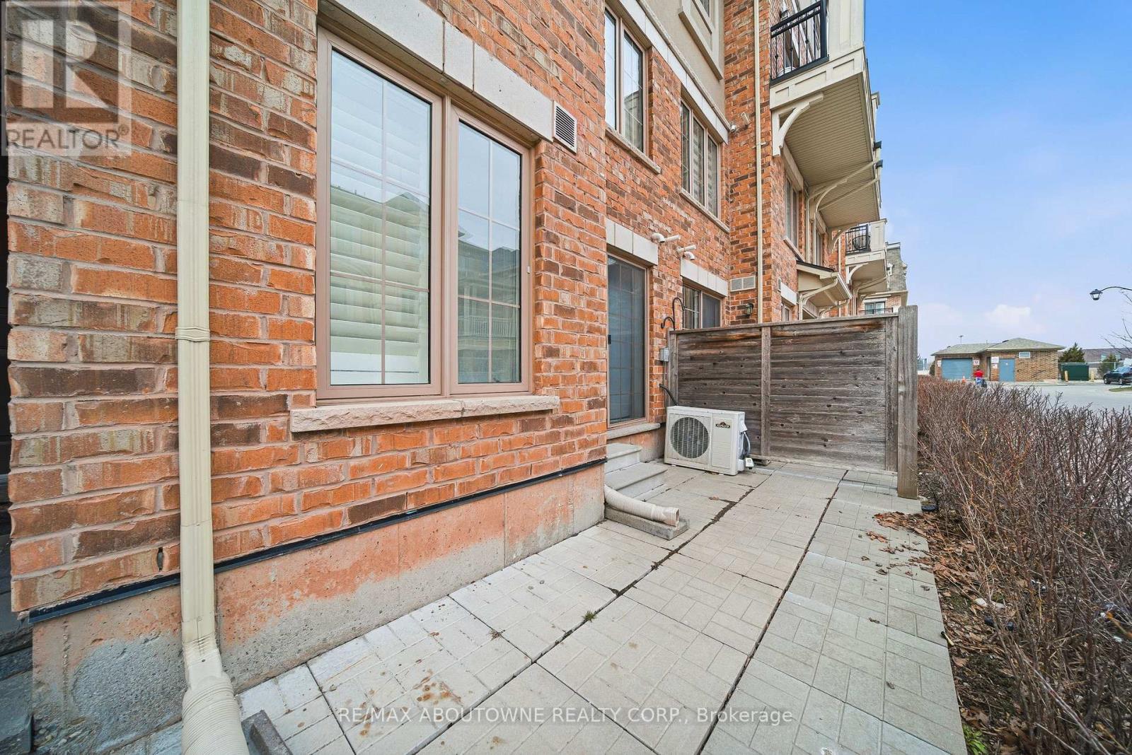 106 - 2441 Greenwich Drive, Oakville, Ontario  L6M 0S4 - Photo 22 - W12944360