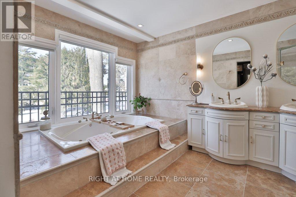 471 Country Club Crescent, Mississauga, Ontario  L5J 2P9 - Photo 28 - W12944366