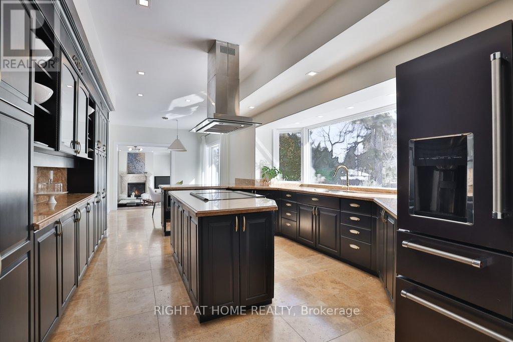 471 Country Club Crescent, Mississauga, Ontario  L5J 2P9 - Photo 9 - W12944366