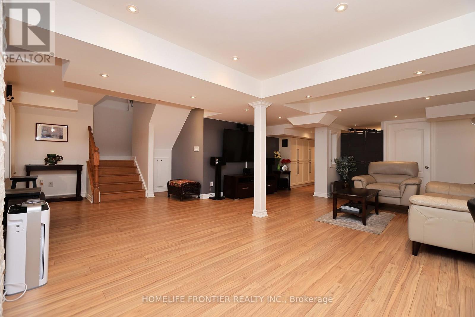 3213 Escada Drive, Mississauga, Ontario  L5M 7V6 - Photo 21 - W12944426