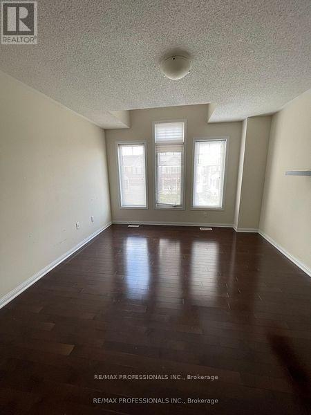 272 Leiterman Drive, Milton, Ontario  L9T 8B8 - Photo 9 - W12944472