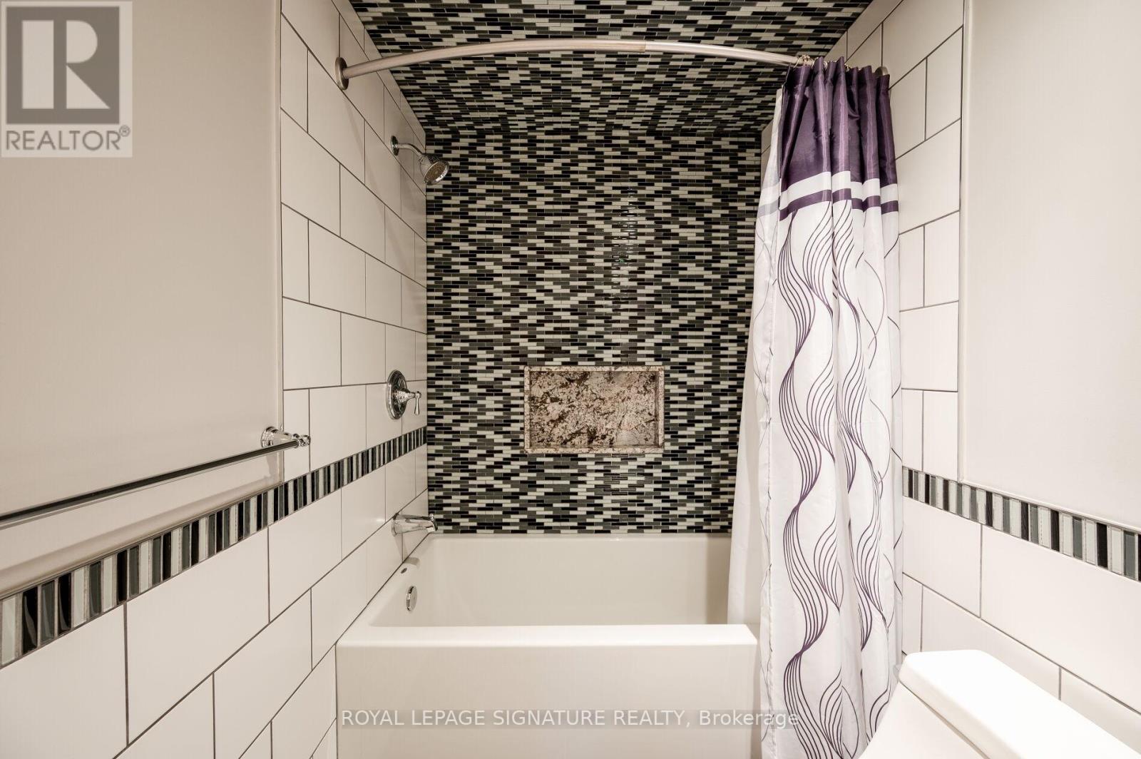 36 - 35 Ceremonial Drive, Mississauga, Ontario  L5R 3G6 - Photo 37 - W12944518