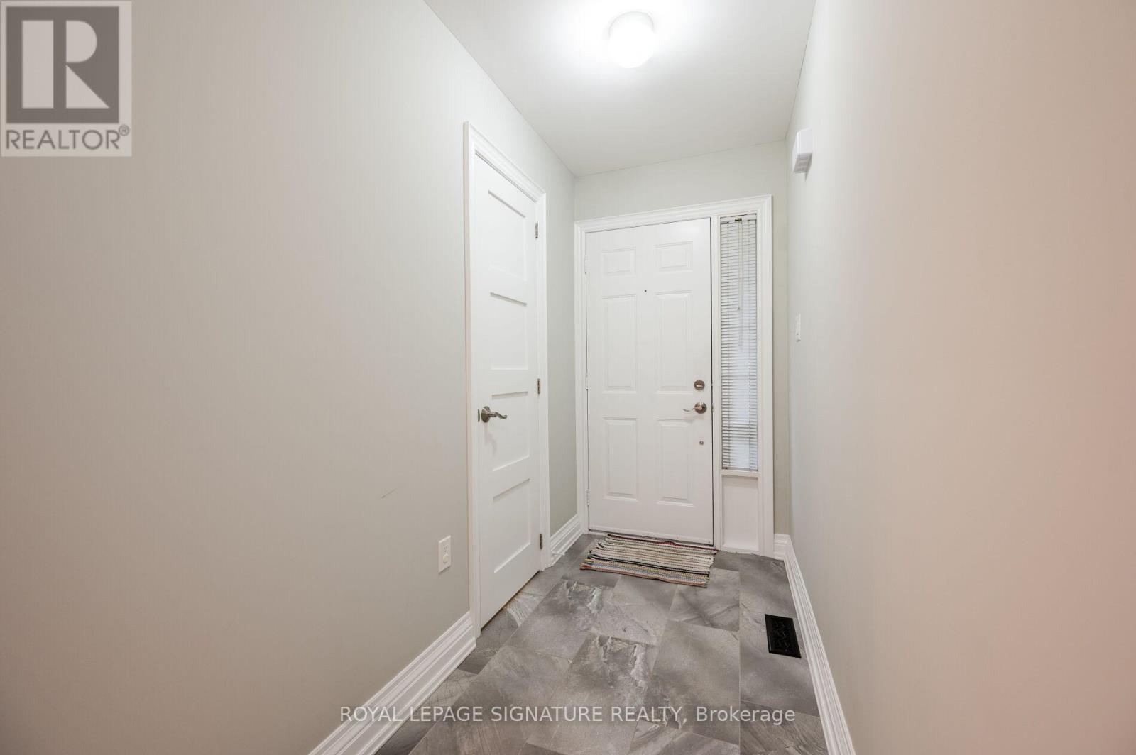 36 - 35 Ceremonial Drive, Mississauga, Ontario  L5R 3G6 - Photo 5 - W12944518