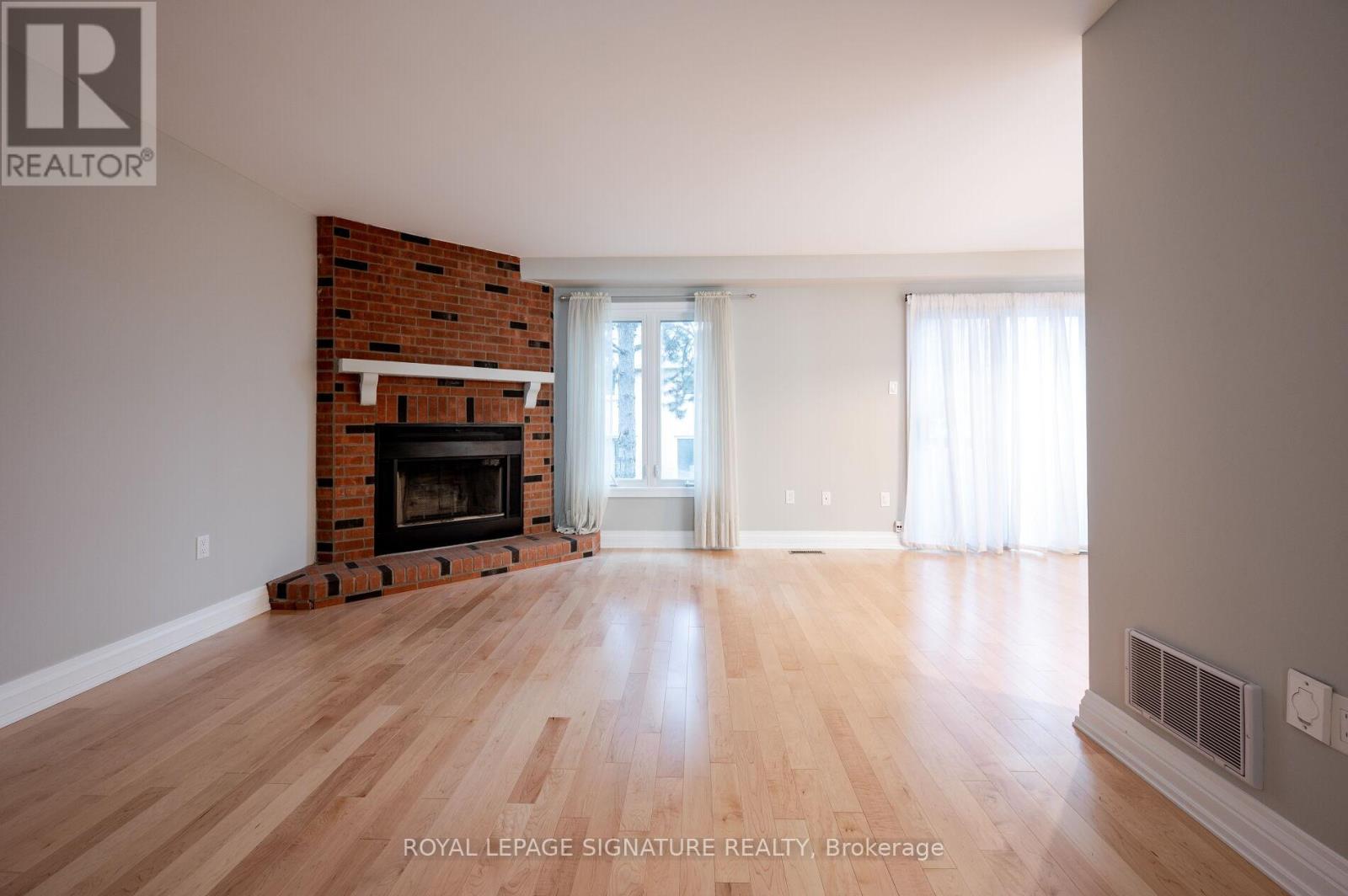 36 - 35 Ceremonial Drive, Mississauga, Ontario  L5R 3G6 - Photo 7 - W12944518