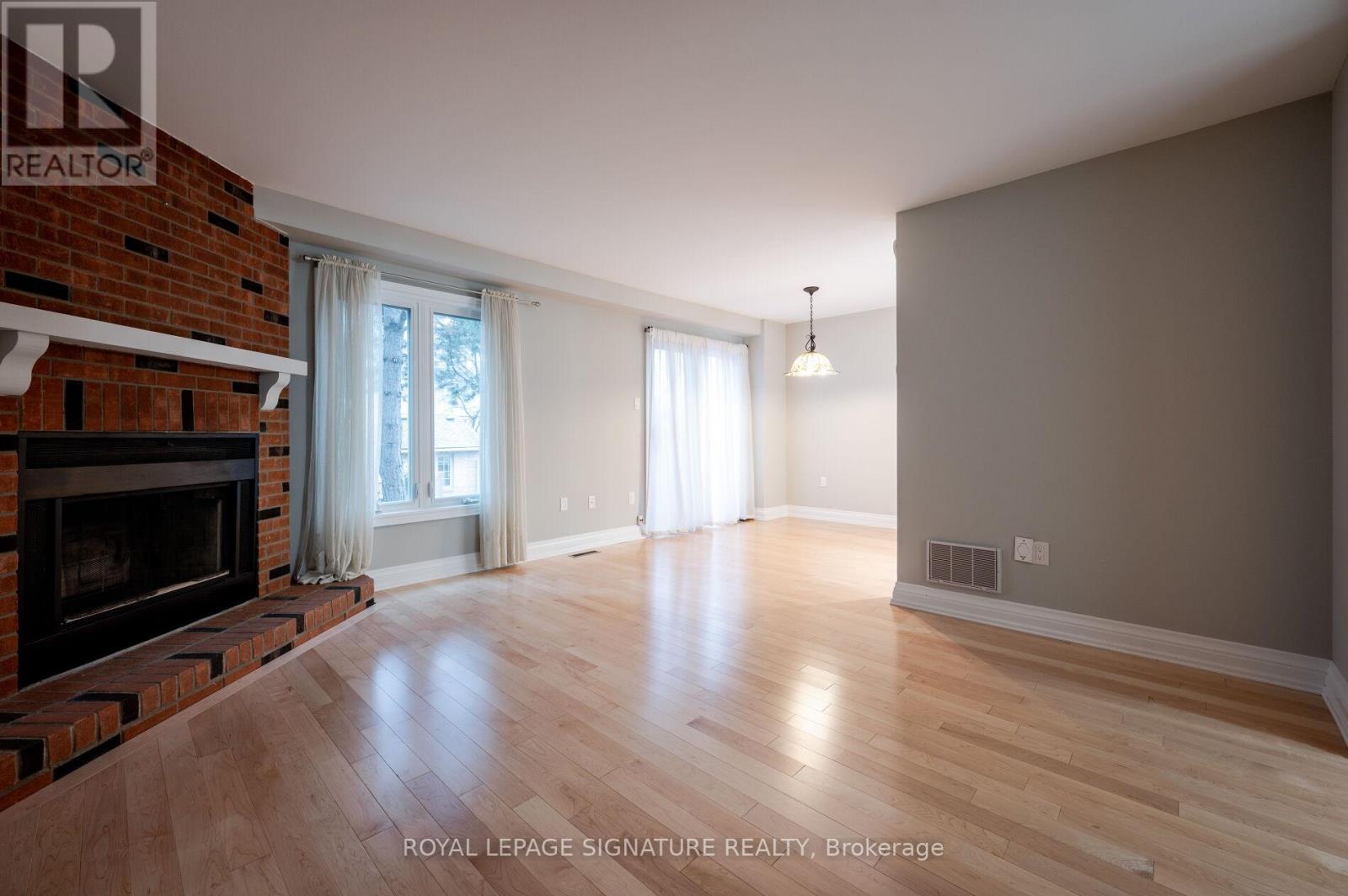 36 - 35 Ceremonial Drive, Mississauga, Ontario  L5R 3G6 - Photo 8 - W12944518