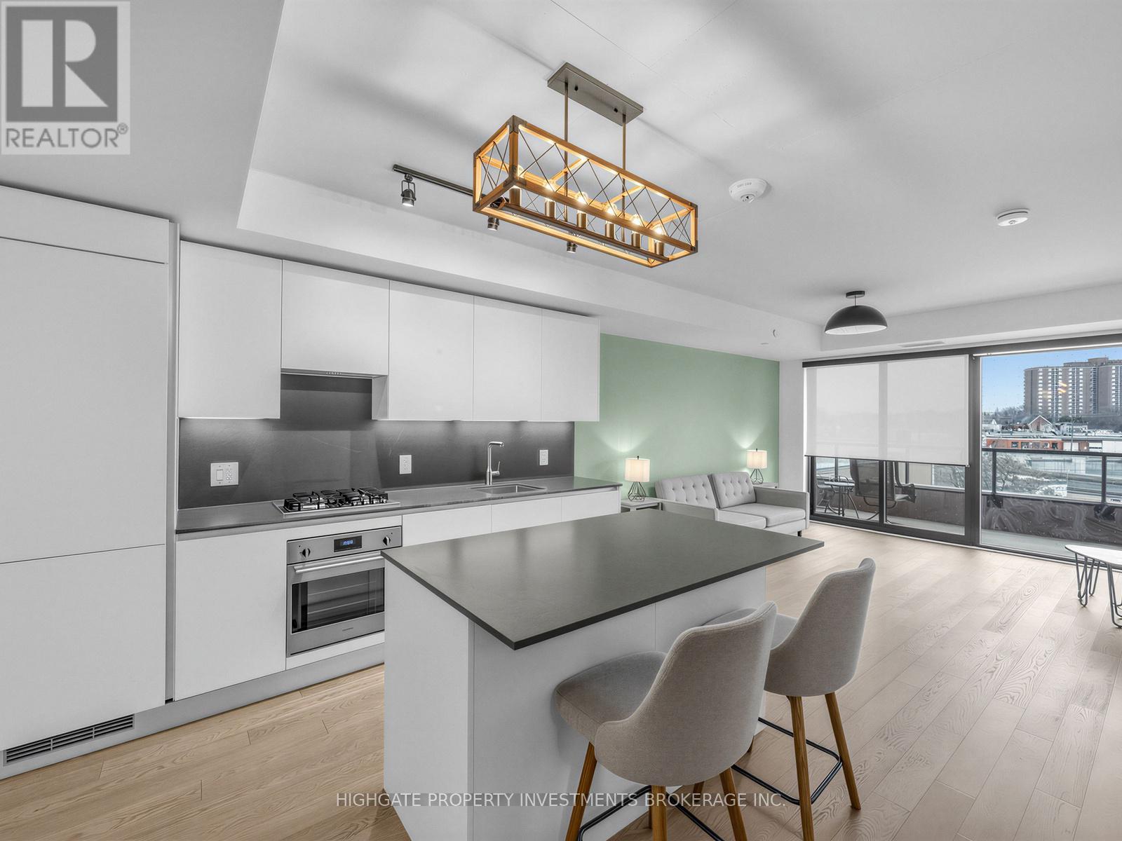 320 - 2720 Dundas Street W, Toronto (Junction Area), Ontario  M6P 0C3 - Photo 7 - W12944536