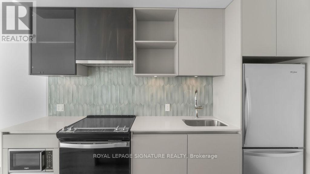 330 - 405 Dundas Street W, Oakville, Ontario  L6M 5P9 - Photo 10 - W12944576