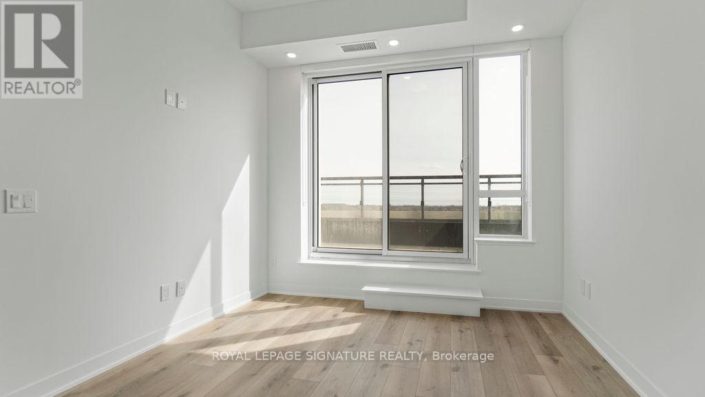 330 - 405 Dundas Street W, Oakville, Ontario  L6M 5P9 - Photo 13 - W12944576