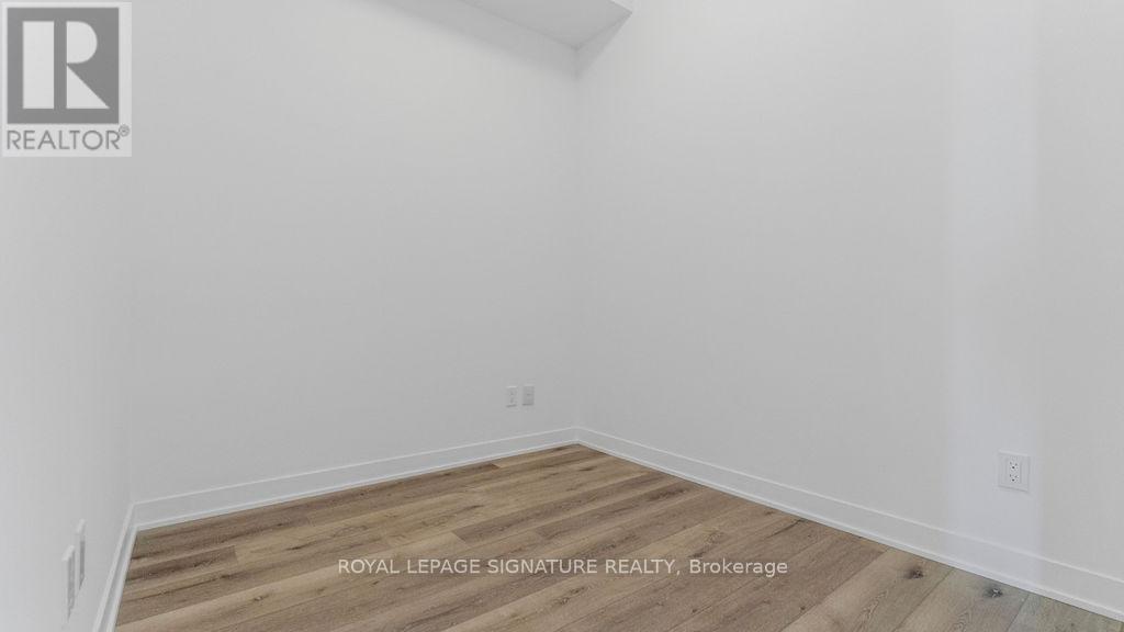 330 - 405 Dundas Street W, Oakville, Ontario  L6M 5P9 - Photo 16 - W12944576