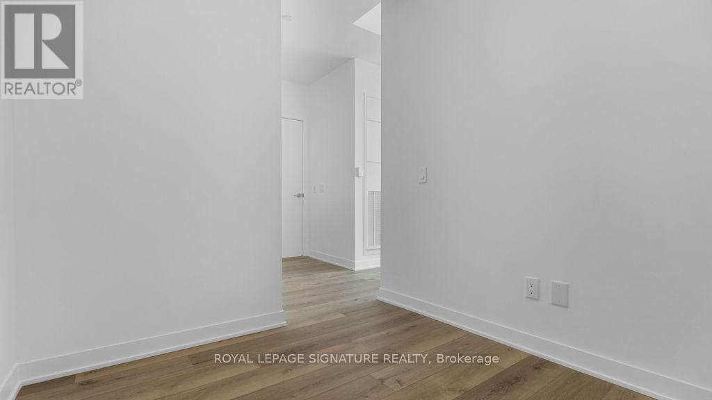 330 - 405 Dundas Street W, Oakville, Ontario  L6M 5P9 - Photo 17 - W12944576