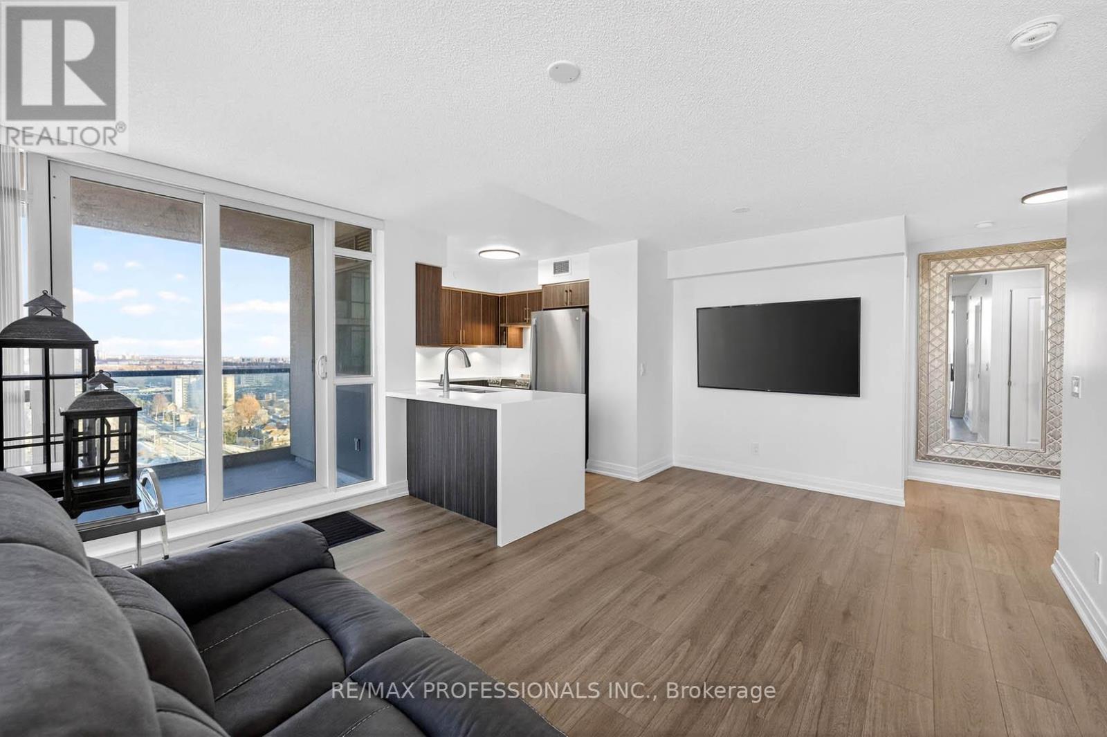 2110 - 215 Sherway Gardens Road, Toronto, Ontario  M9C 0A4 - Photo 10 - W12944582