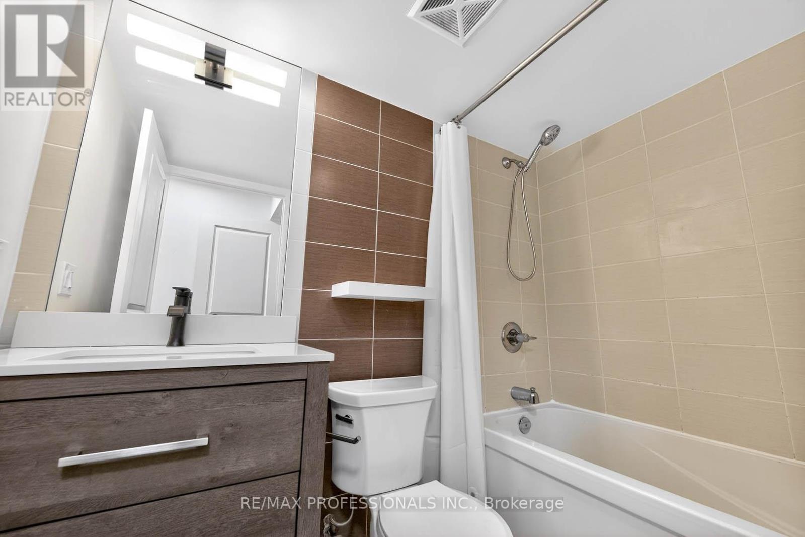 2110 - 215 Sherway Gardens Road, Toronto, Ontario  M9C 0A4 - Photo 18 - W12944582