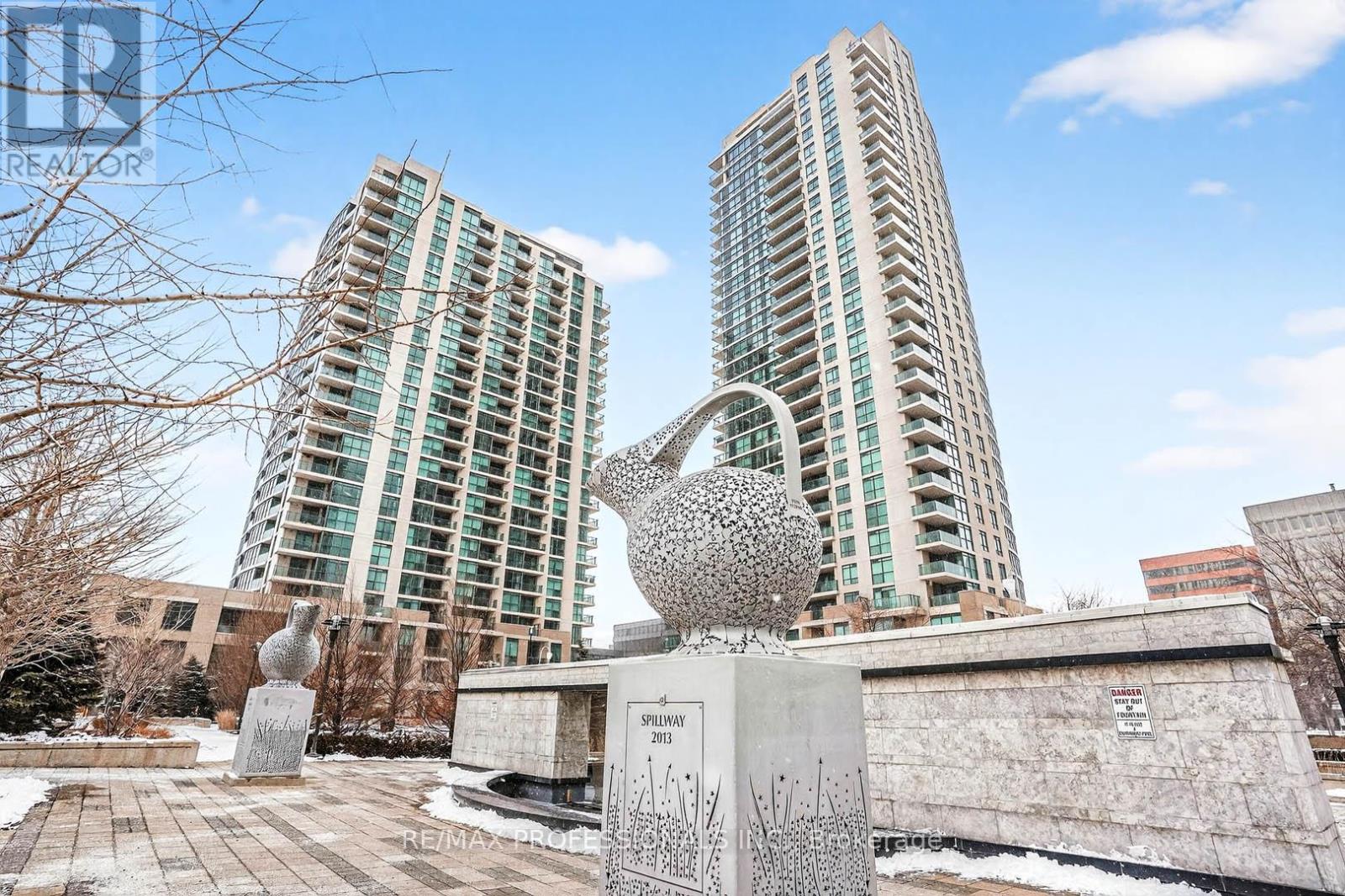 2110 - 215 Sherway Gardens Road, Toronto, Ontario  M9C 0A4 - Photo 2 - W12944582