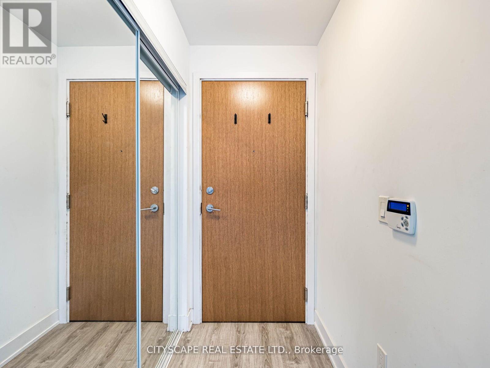 4410 - 20 Shore Breeze Drive, Toronto, Ontario  M8V 1A1 - Photo 10 - W12944608