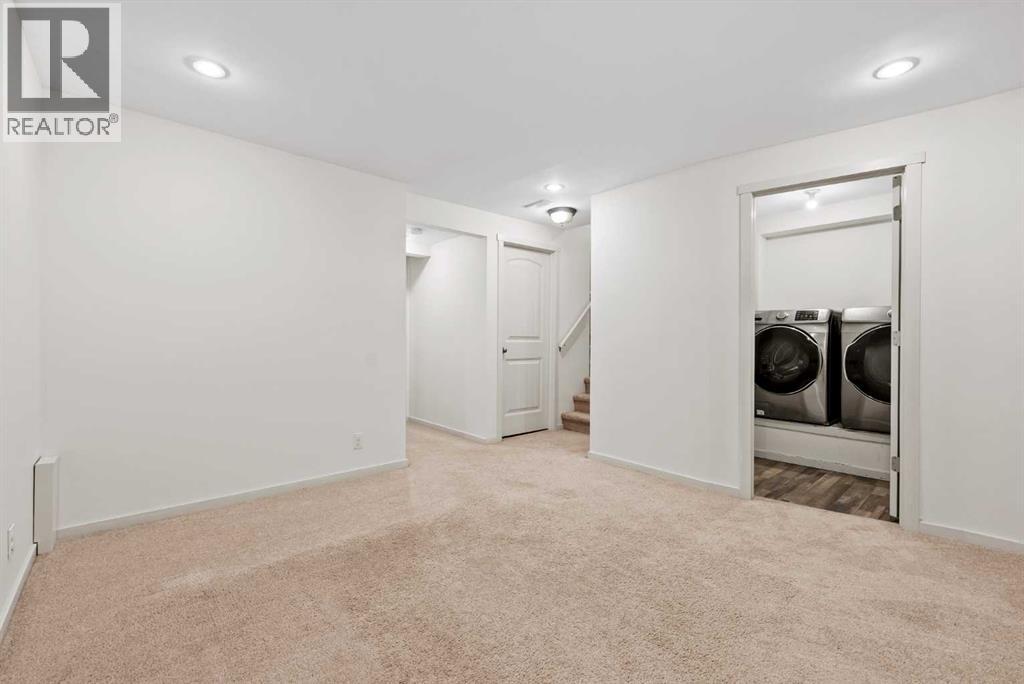 1082 Panatella Boulevard Nw, Calgary, Alberta  T3K 0L2 - Photo 30 - A2293486