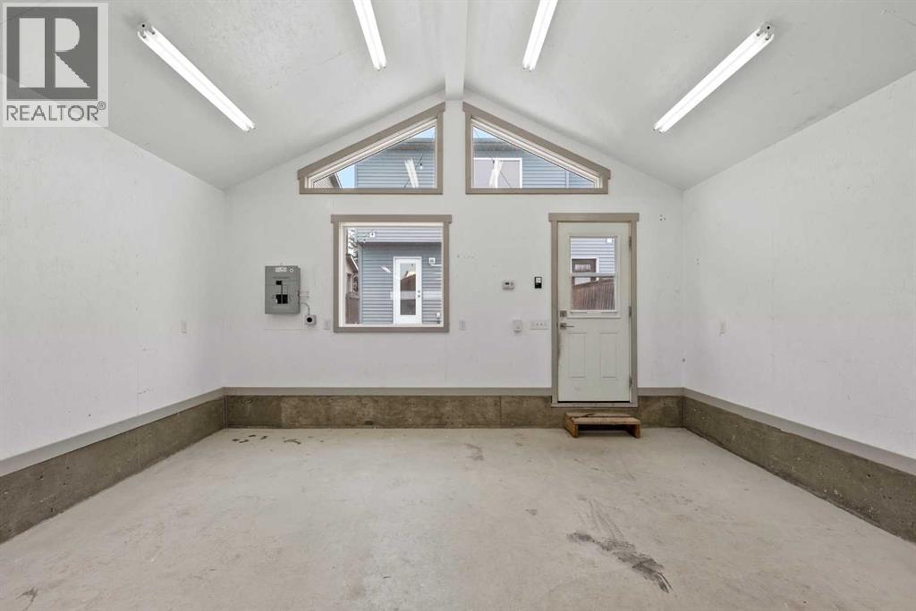 1082 Panatella Boulevard Nw, Calgary, Alberta  T3K 0L2 - Photo 39 - A2293486