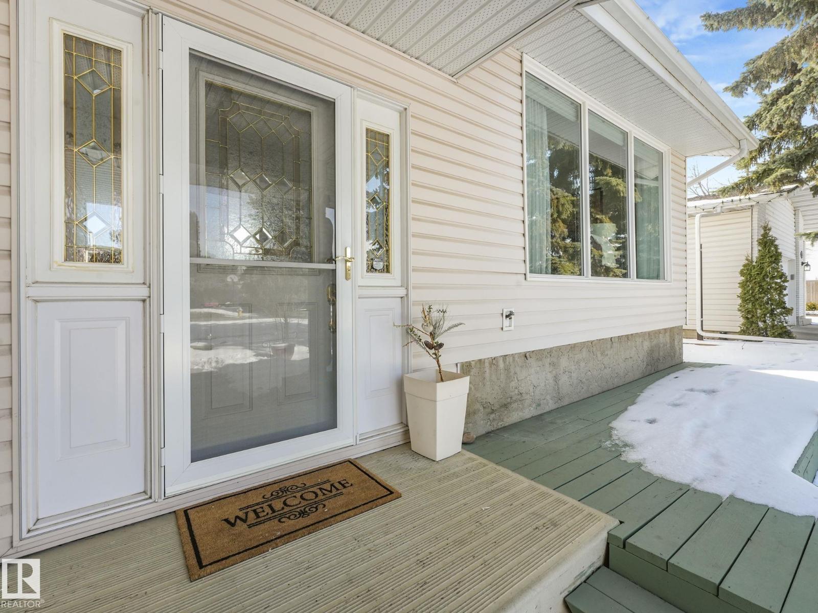 3421 112a St Nw, Edmonton, Alberta  T6J 3L5 - Photo 3 - E4480005