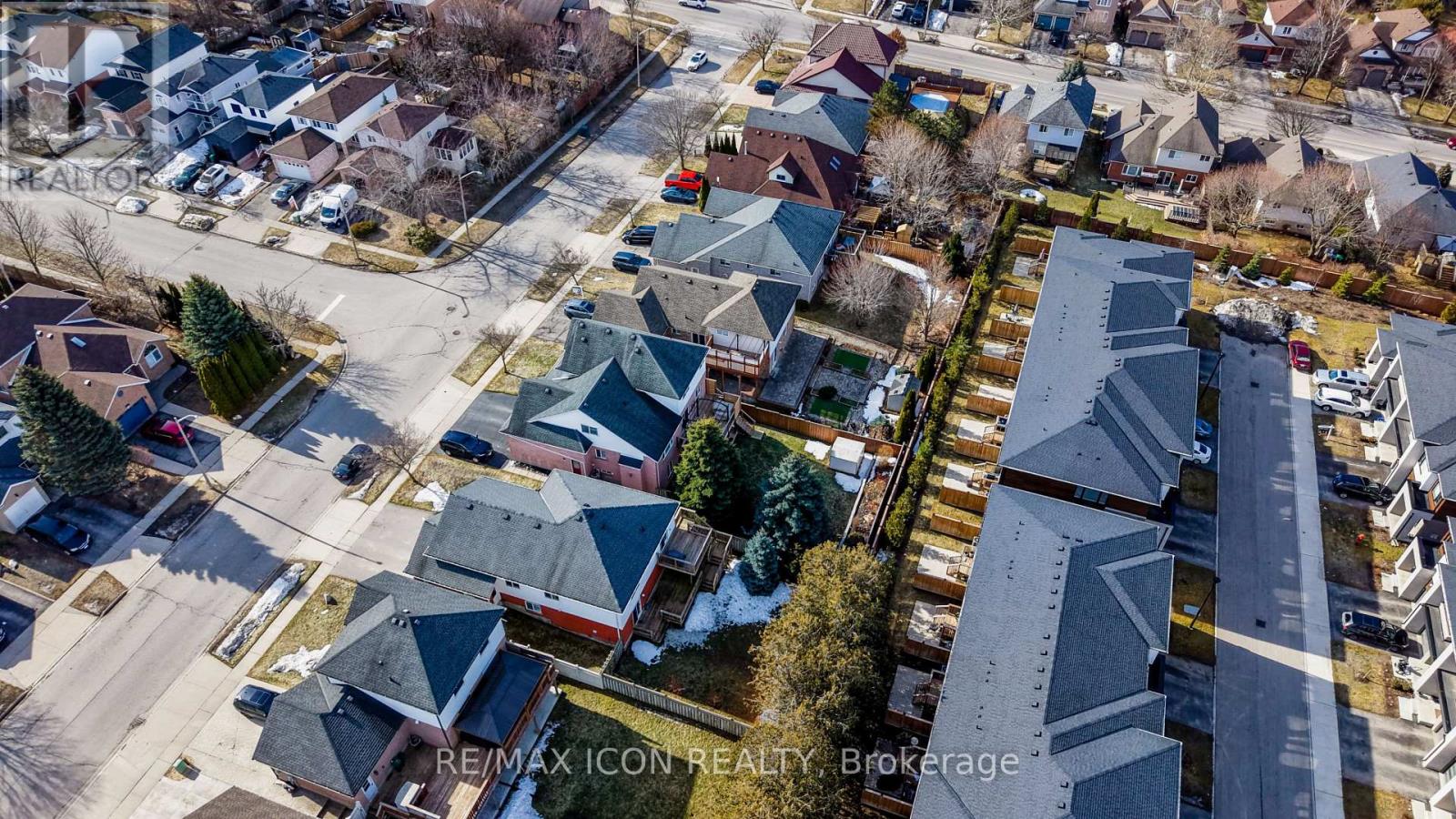 84 Endeavour Drive, Cambridge, Ontario  N3C 4C2 - Photo 40 - X12944164