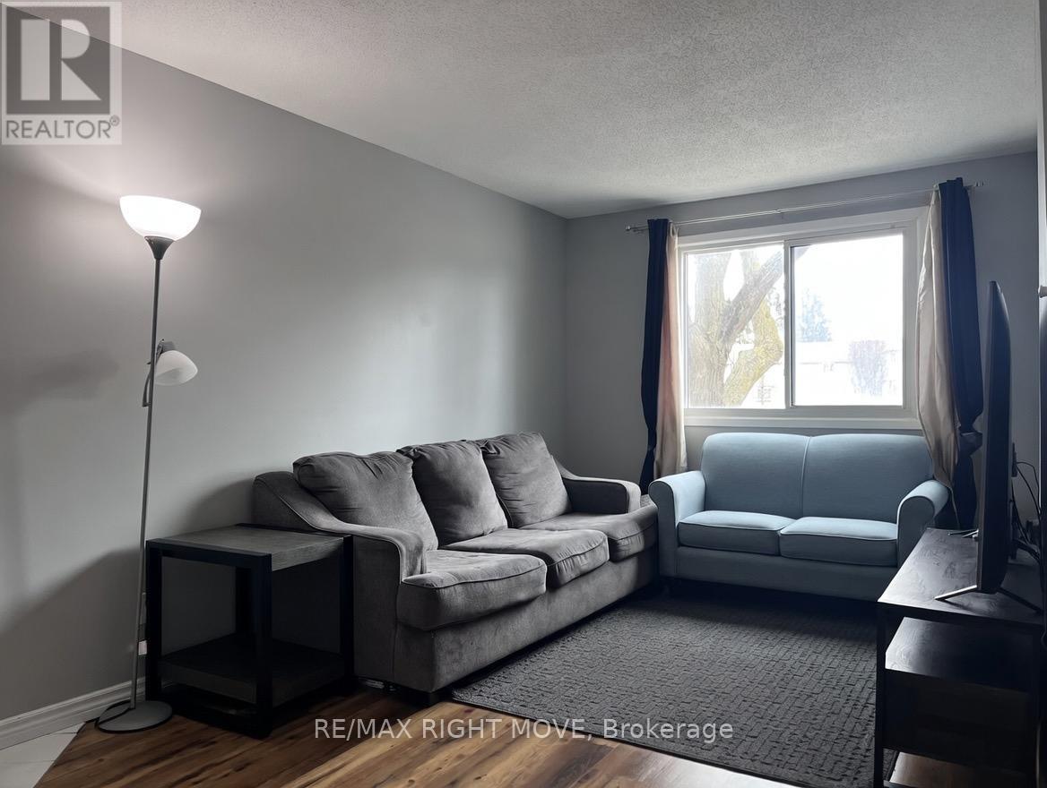 3 - 486 Springbank Avenue N, Woodstock, Ontario  N4T 1K8 - Photo 13 - X12944266