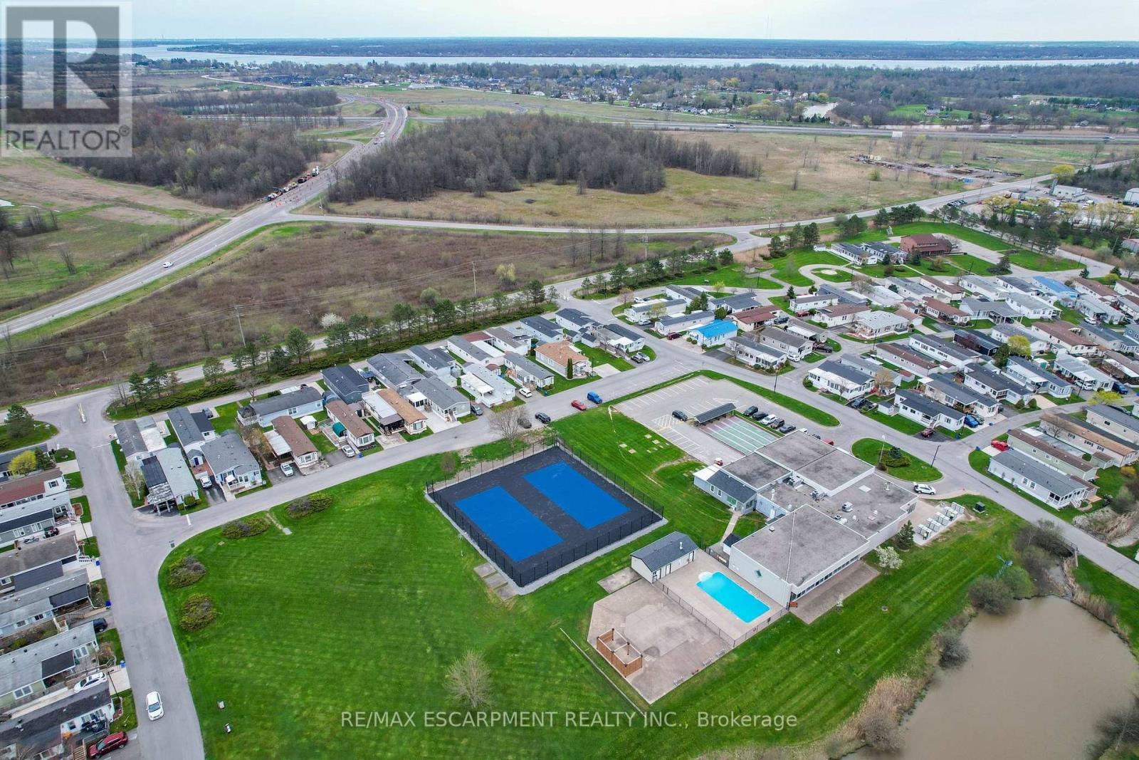 82 - 3033 Townline Road, Fort Erie (Black Creek), Ontario  L0S 1S1 - Photo 25 - X12944338