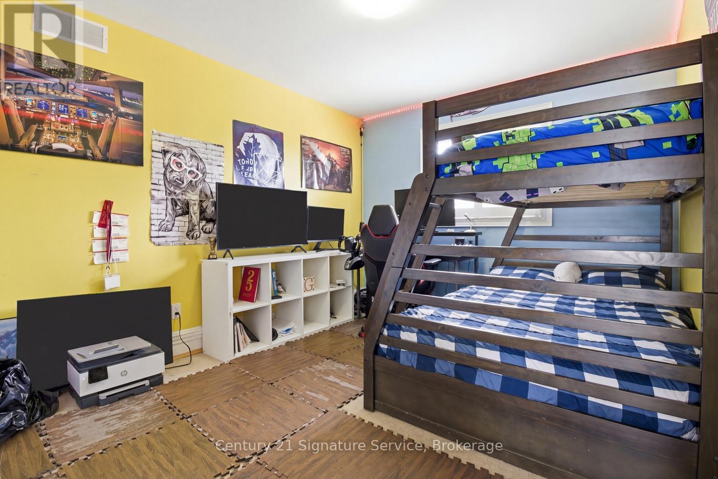 654 Brian Street, Fort Erie (Crescent Park), Ontario  L2A 6W2 - Photo 25 - X12944348