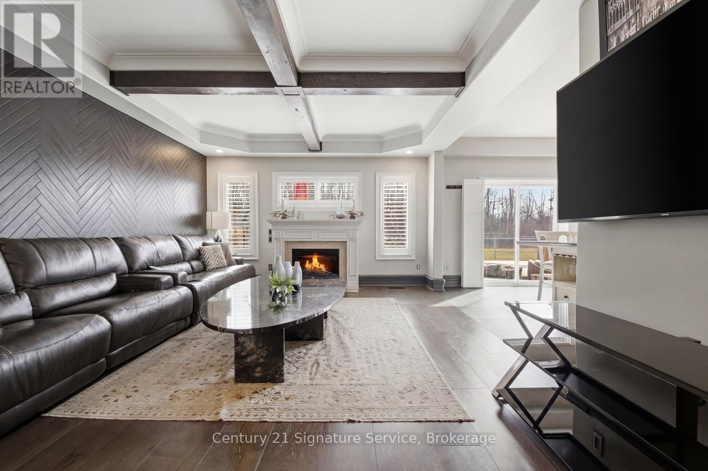 654 Brian Street, Fort Erie (Crescent Park), Ontario  L2A 6W2 - Photo 9 - X12944348