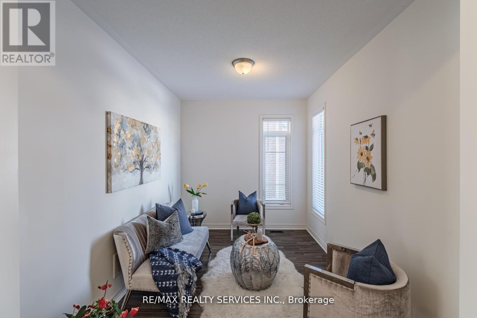 12 Oldham Avenue, Brant, Ontario  N3L 0G7 - Photo 10 - X12944402