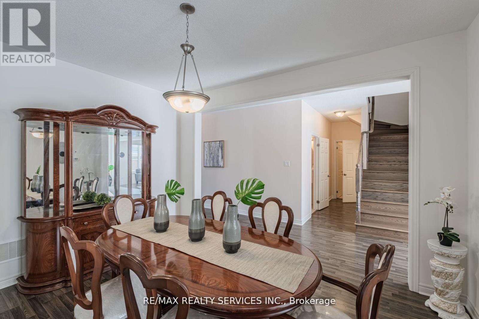 12 Oldham Avenue, Brant, Ontario  N3L 0G7 - Photo 13 - X12944402